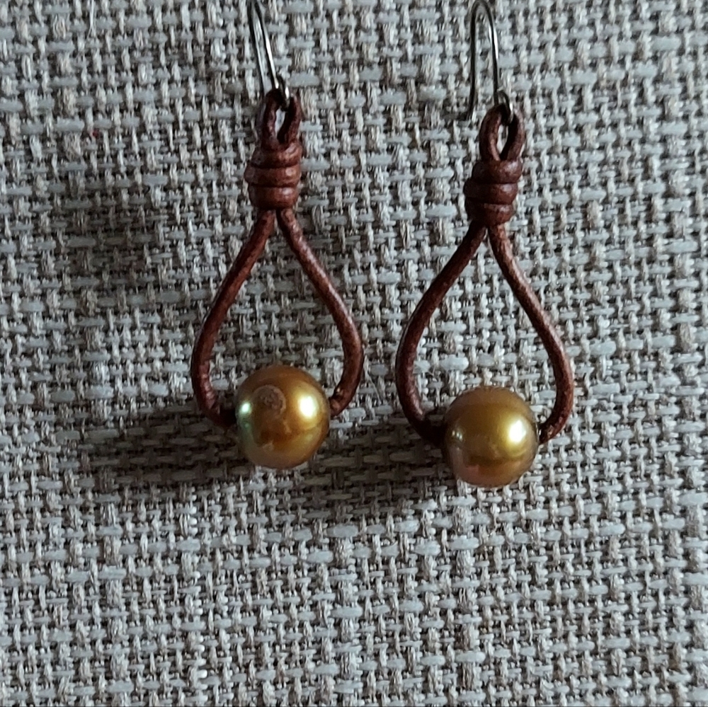 Handmade Light Green Pearl And Brown Leather Dangle Earrings - Picture 2 of 6